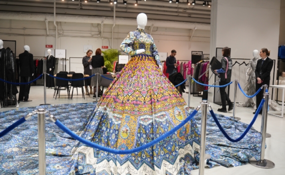 Ателье на кровати: Людмила Гурченко сама создавала уникальные костюмы для сцены и жизни