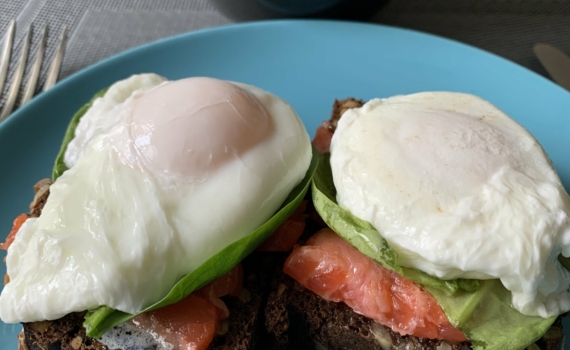 Варите яйца как шеф-повар: от жидкого золота до нежного облака — научный подход для вкуса и пользы Варите яйца как шеф-повар: от жидкого золота до нежного облака — научный подход для вкуса и пользы