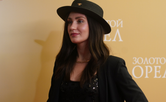 Один пиджак — пять образов: какая модель станет грамотной инвестицией в 2026 году Один пиджак — пять образов: какая модель станет грамотной инвестицией в 2026 году