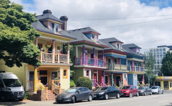 Клинкер, керамогранит или натуральный камень: какая фасадная плитка прослужит дольше в вашем климате Клинкер, керамогранит или натуральный камень: какая фасадная плитка прослужит дольше в вашем климате